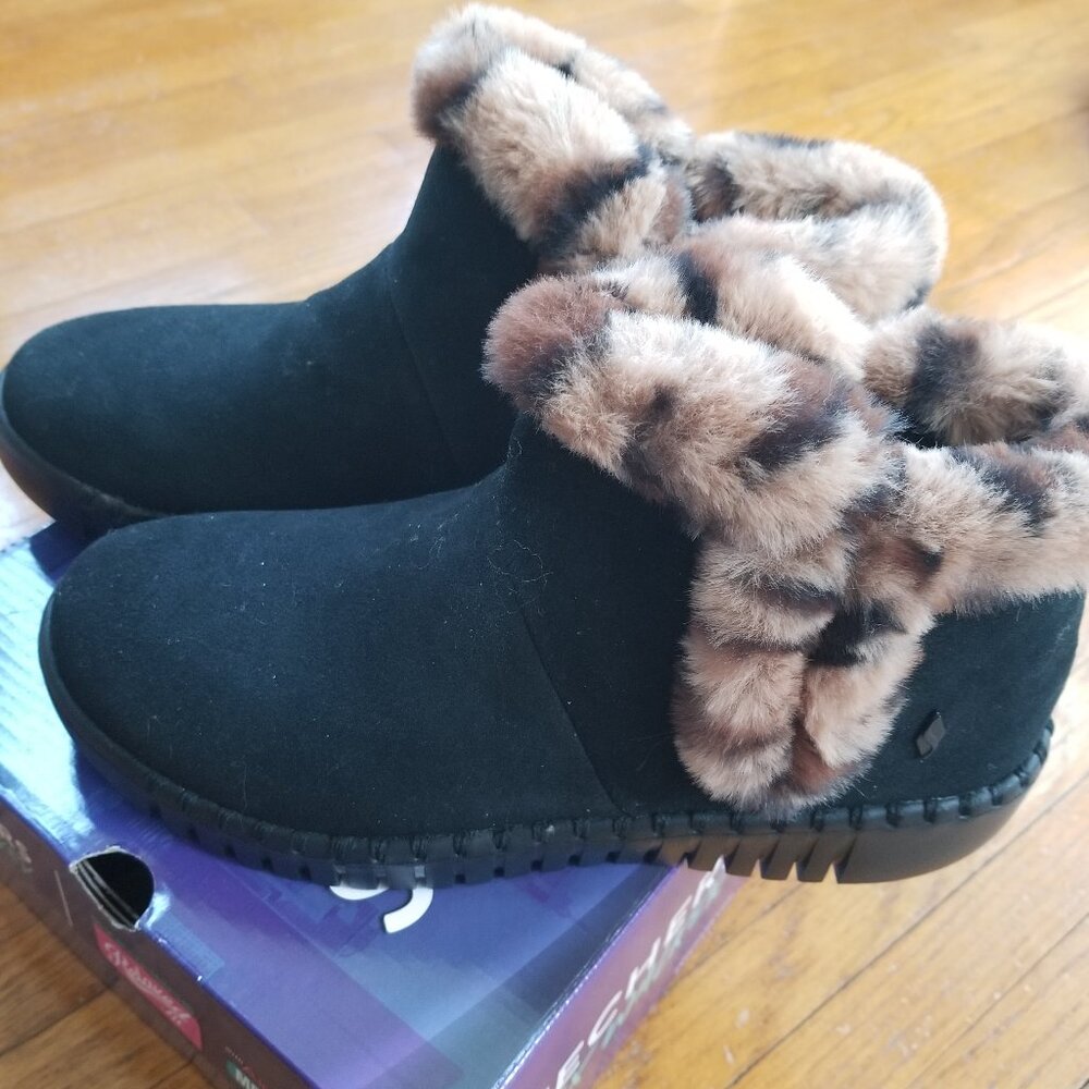 Sketchers Women's Relaxed Fit Size 8 Faux Fur Lined Boots - Picture 1 of 7
